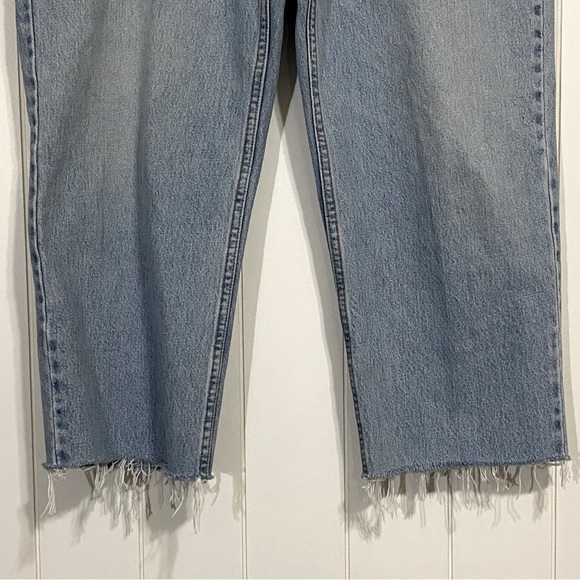 VINTAGE Levi’s 550 Relaxed Fit *CROPPED* size 38w 30l - Picture 4 of 10